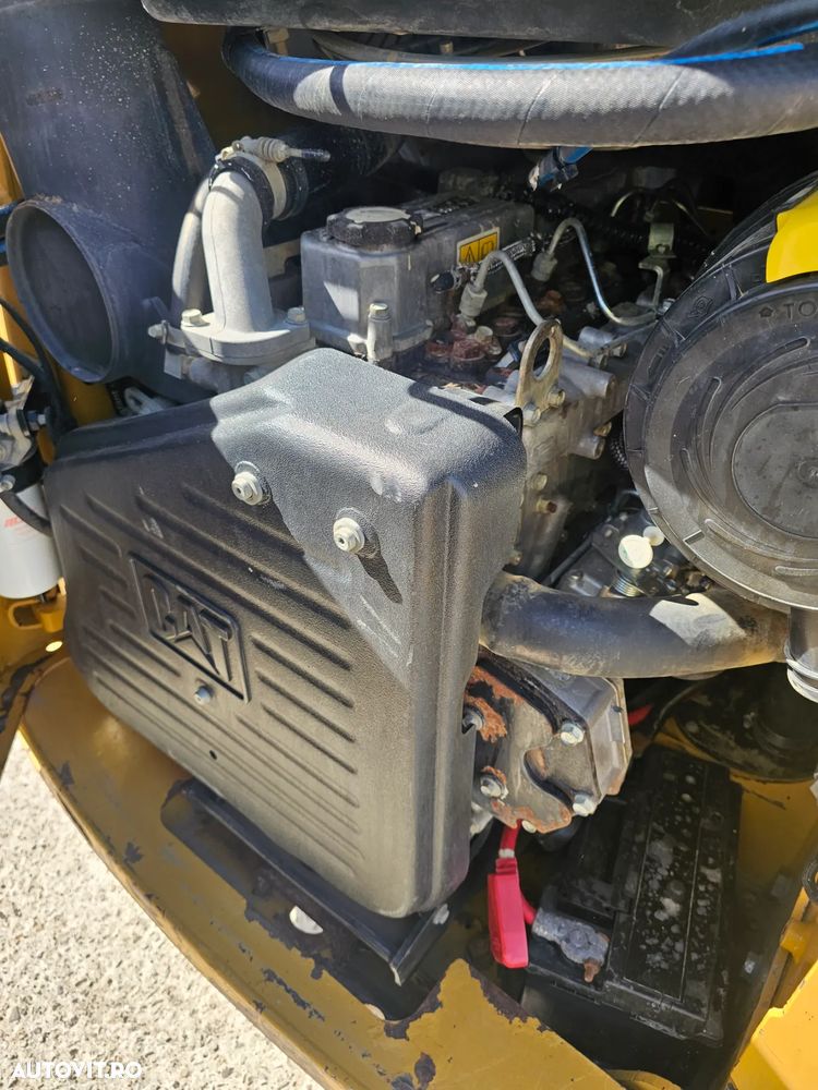 Caterpillar Cat 257B  bobcat miniincarcator frontal minivola compact senile - 6