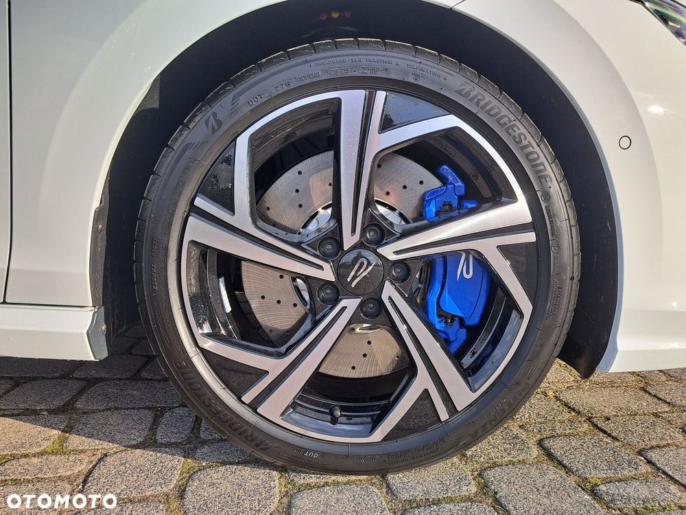 Volkswagen Golf 2.0 TSI 4Motion R DSG - 37