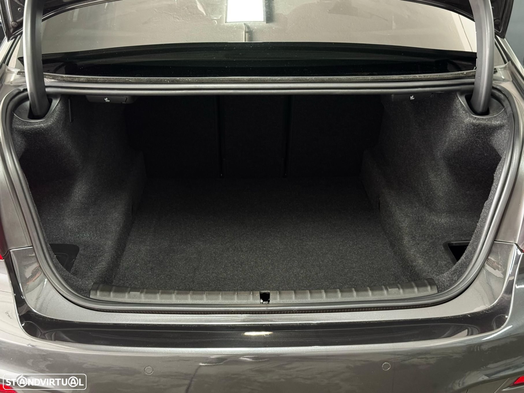 BMW 520 d xDrive Pack M Auto - 33