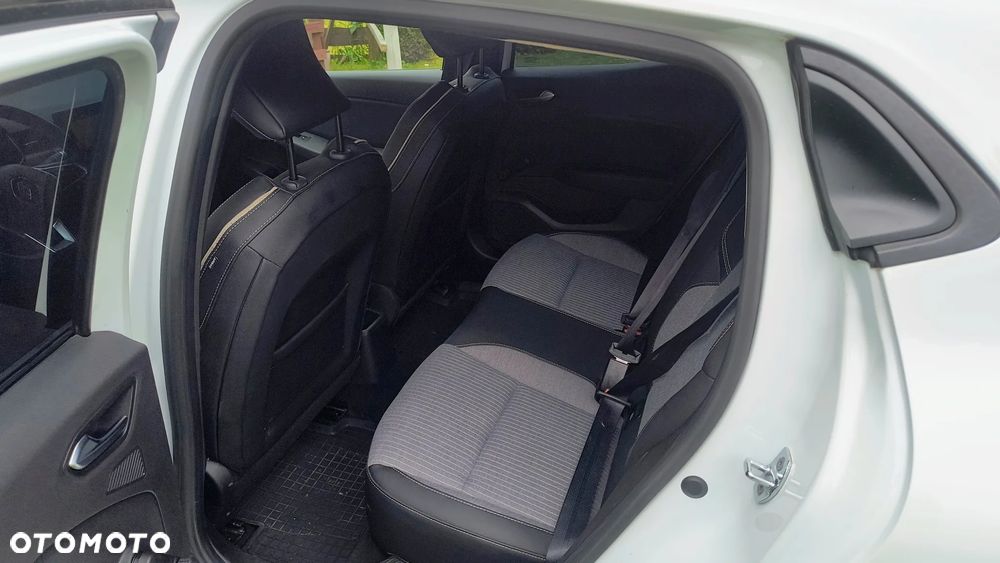 Renault Clio - 12