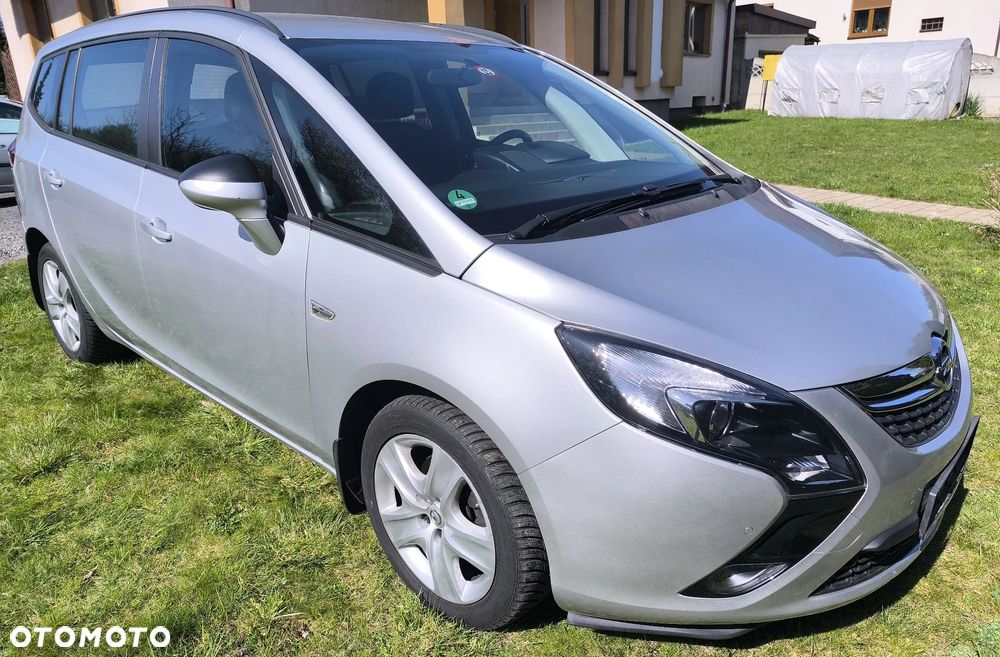 Opel Zafira - 2