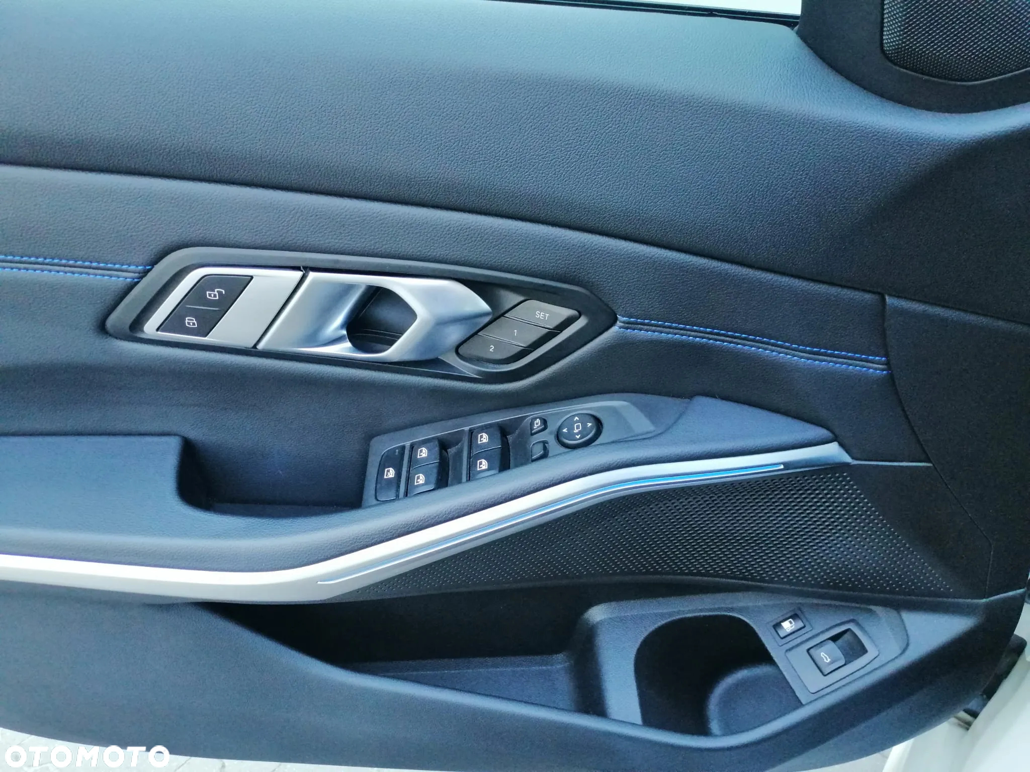 BMW Seria 3 330e M Sport sport - 28