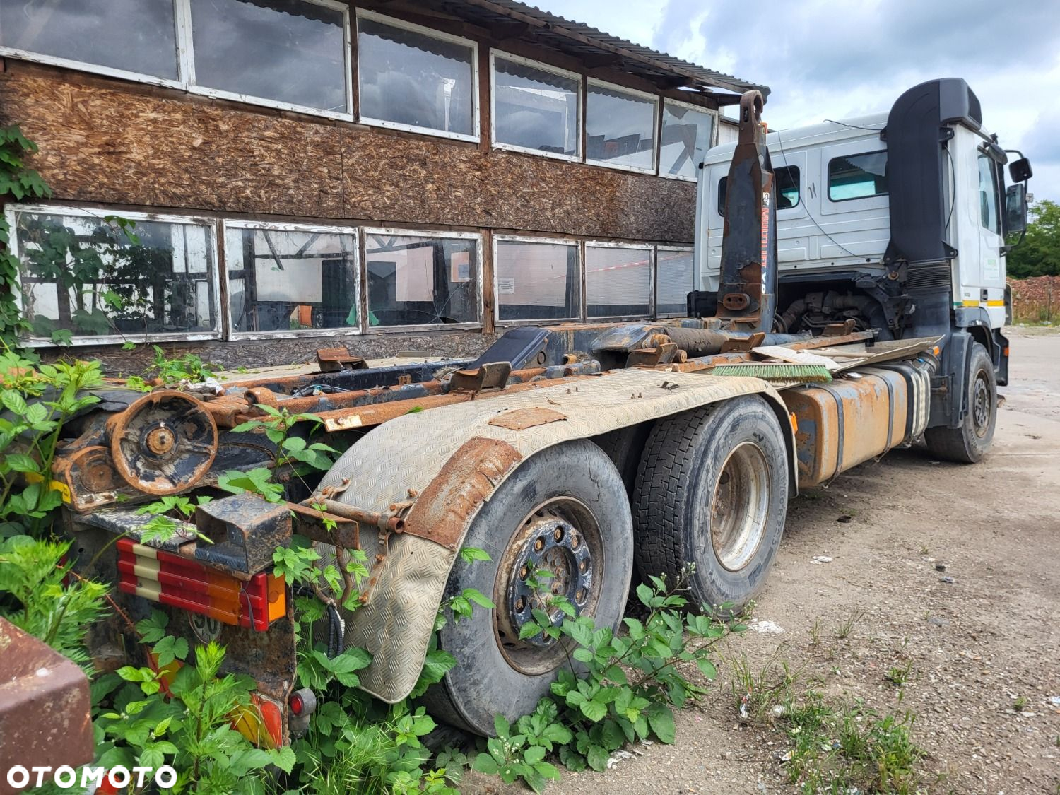 Versalift Actros 2541L/6X2 - 5