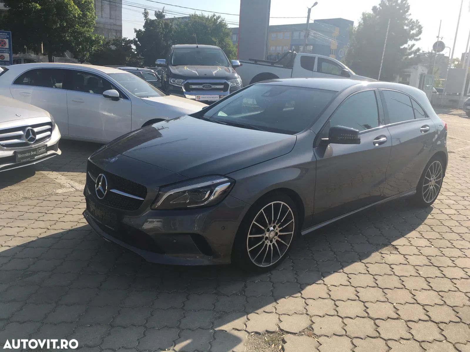 Mercedes-Benz A - 1