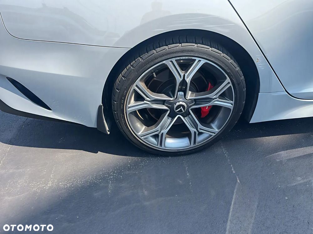 Kia Stinger - 13
