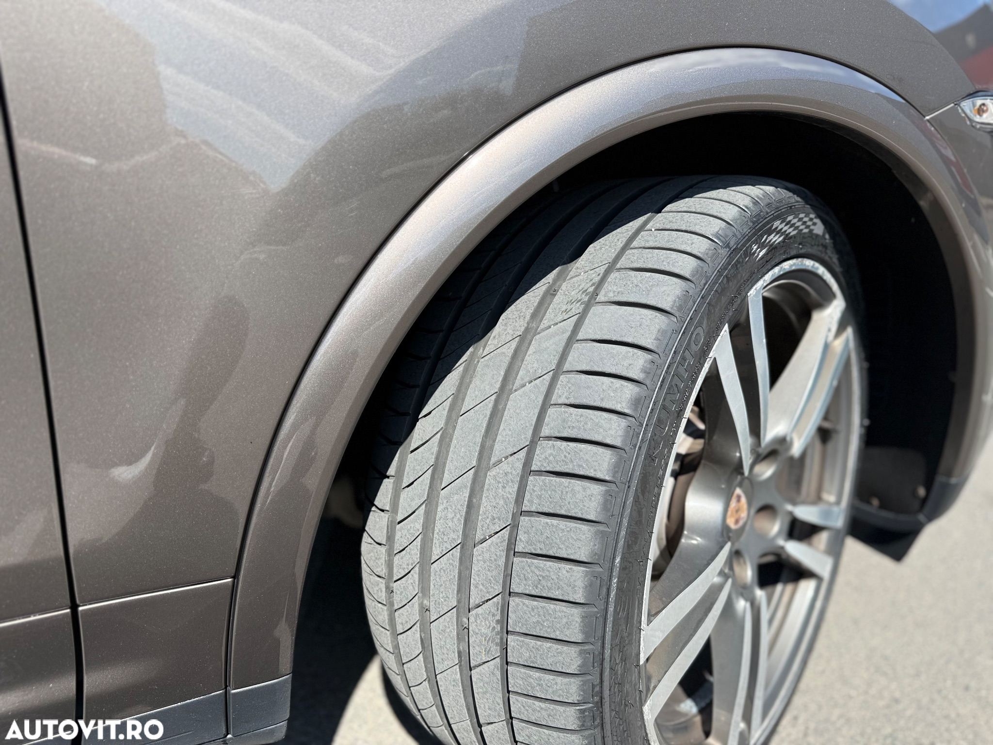 Porsche Cayenne Diesel Platinum Edition - 5