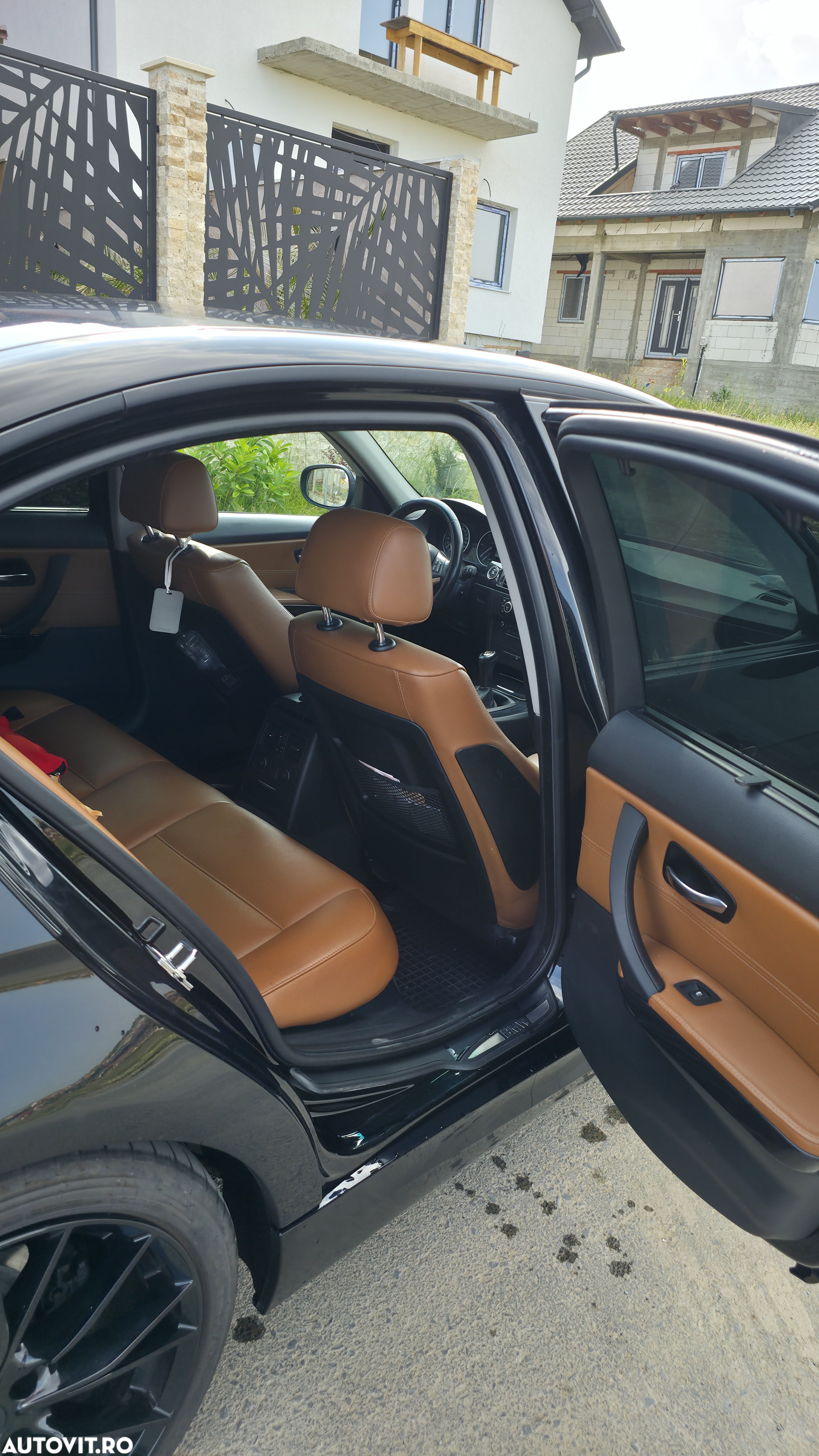 BMW Seria 3 318d - 10