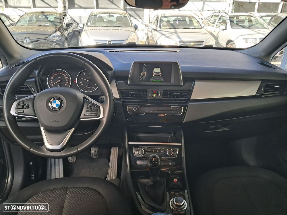 BMW 216 Active Tourer d - 9