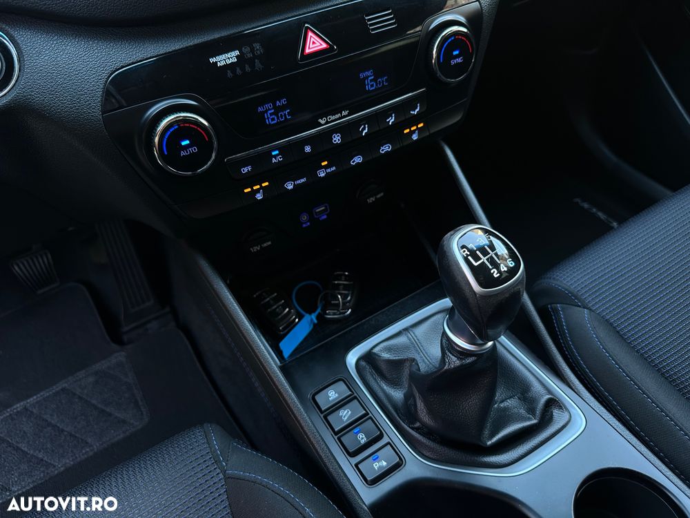 Hyundai Tucson blue 1.7 CRDi 2WD Style - 20