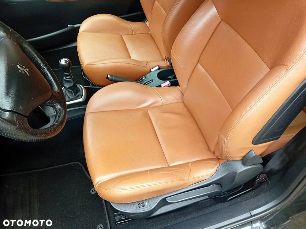 Peugeot 207 CC 155 THP Platinum - 13