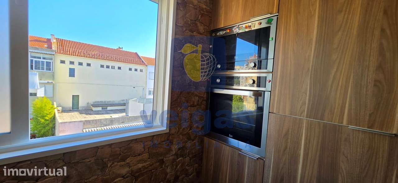T2 RENOVADO NO CENTRO DE QUELUZ - Grande imagem: 3/16