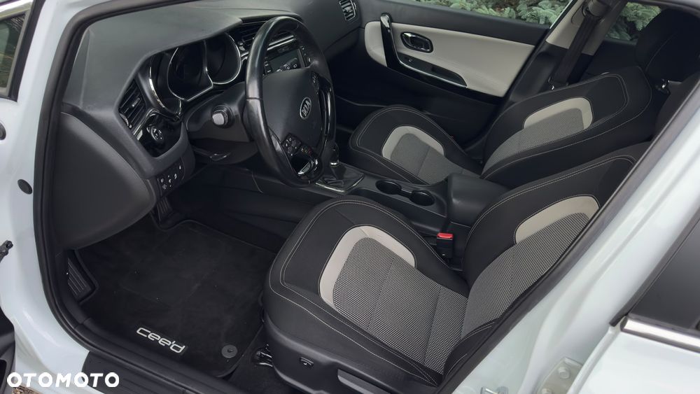 Kia Ceed - 5