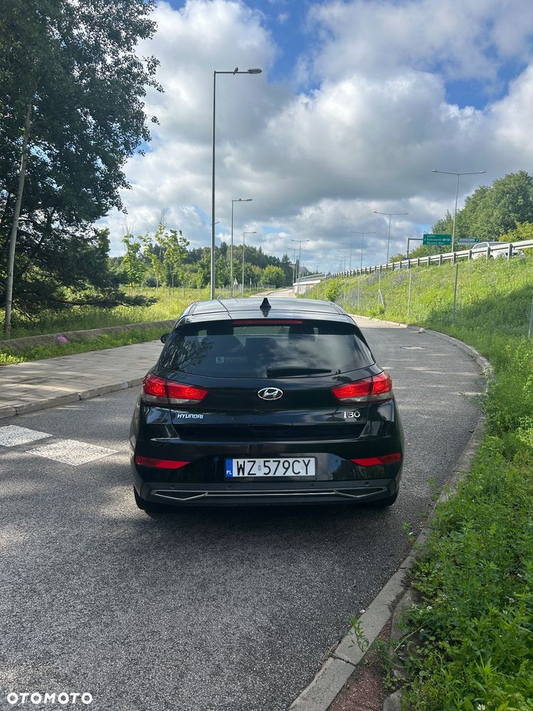 Hyundai i30 1.5 DPI Comfort - 10
