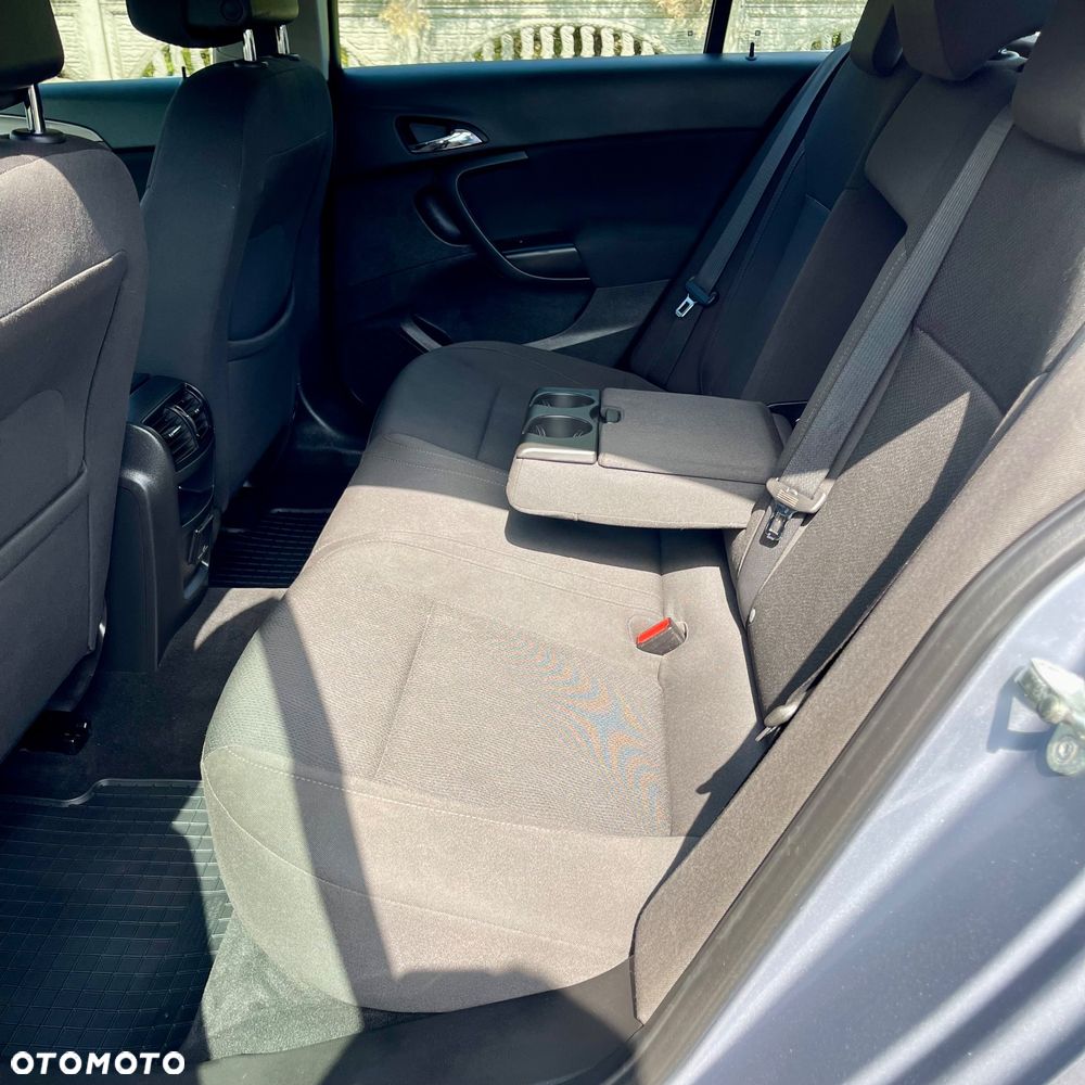 Opel Insignia 1.8 Design Edition - 28