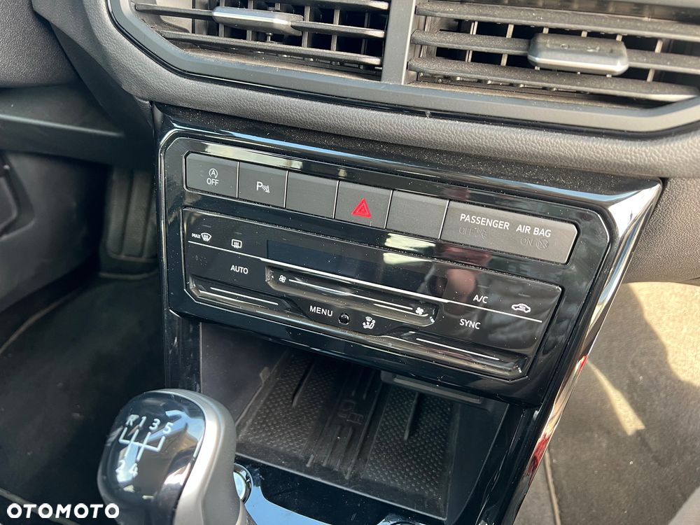Volkswagen T-Cross 1.0 TSI OPF ACTIVE - 20