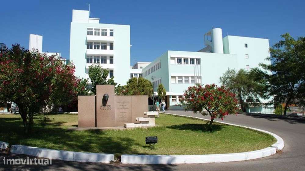 T4 - 5 Assoalhadas - Hospital - Com Varandas - Grande imagem: 4/15