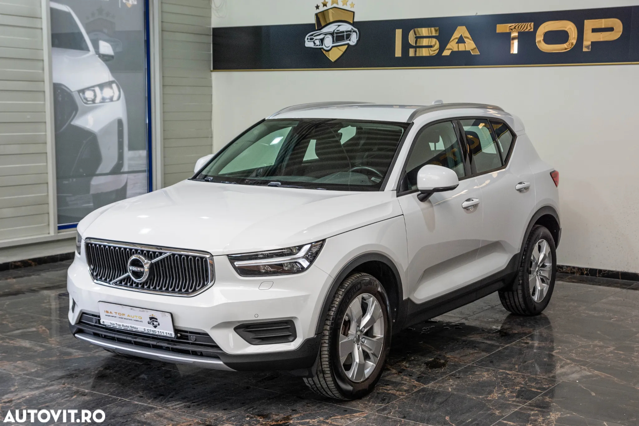 Volvo XC 40 D3 AWD Momentum - 10