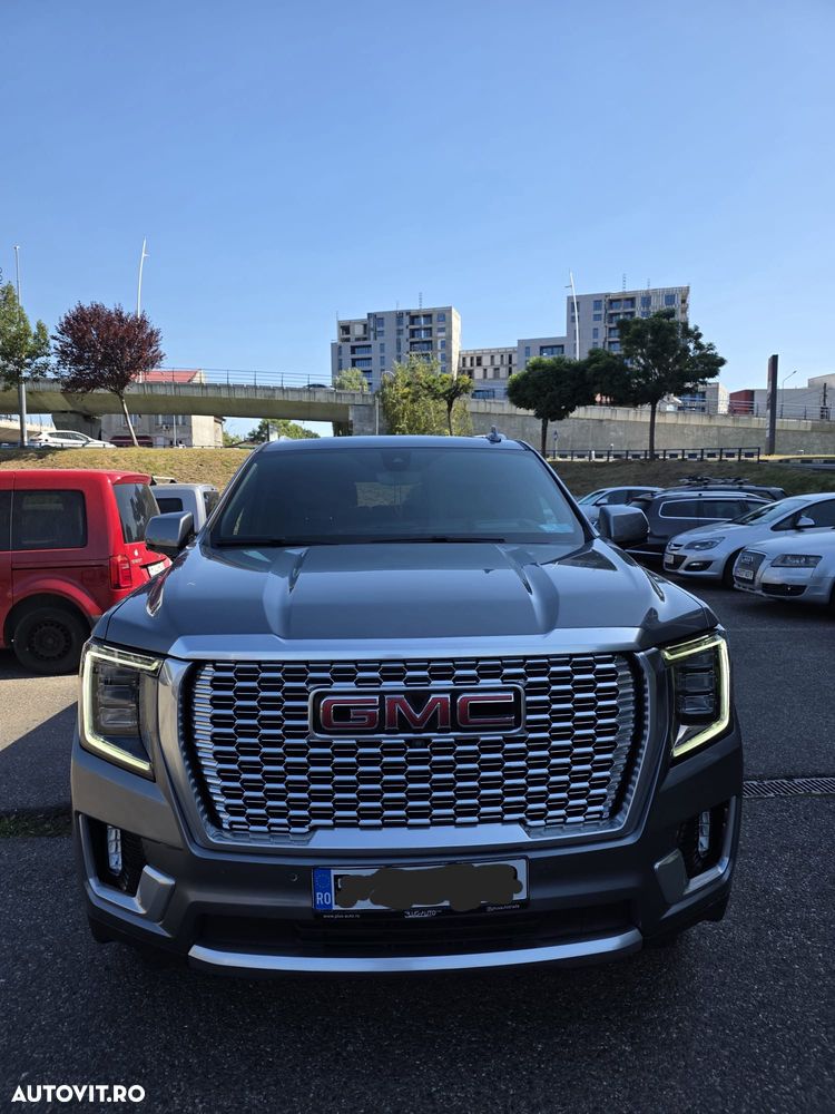 GMC Yukon - 4