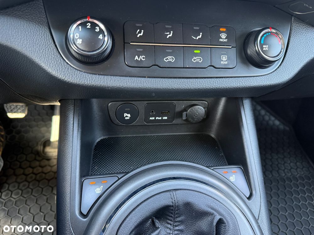 Kia Sportage 2,0 CRDI AWD Vision - 17
