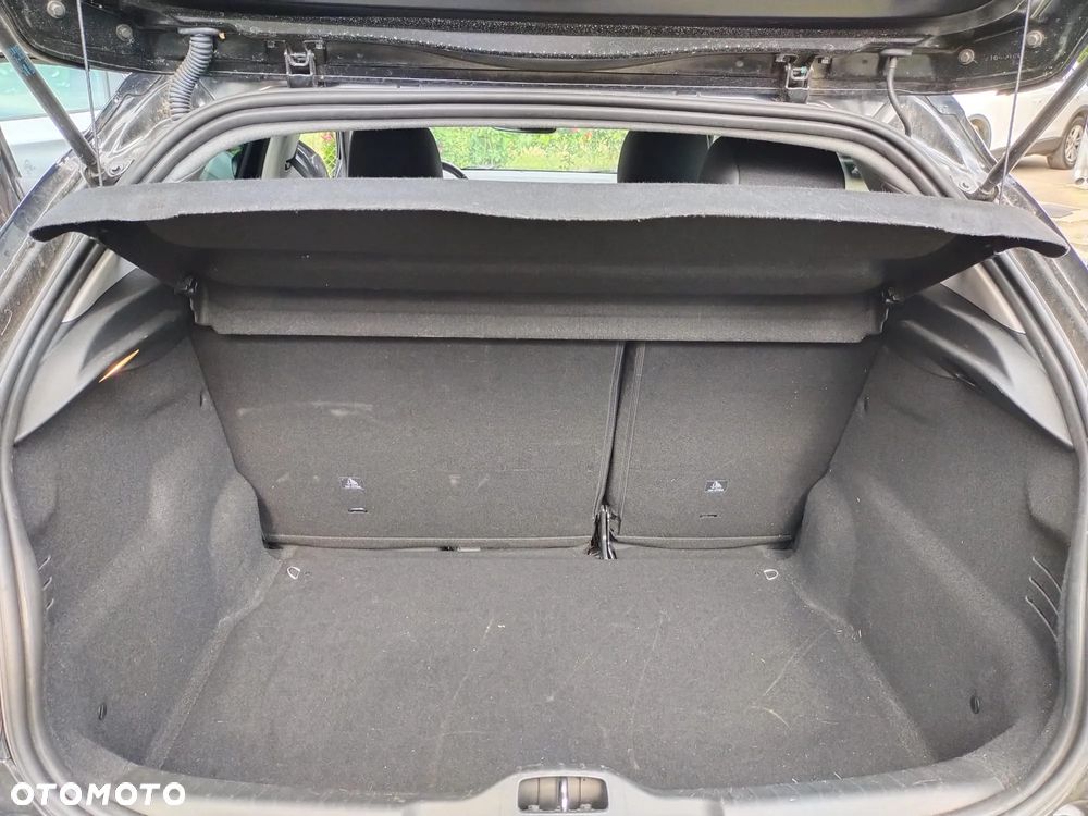 Citroën C4 Cactus 1.2 PureTech Shine S&S - 19