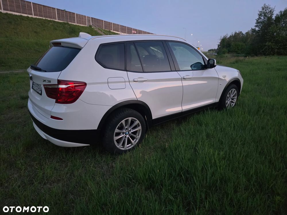 BMW X3 28i xDrive - 4