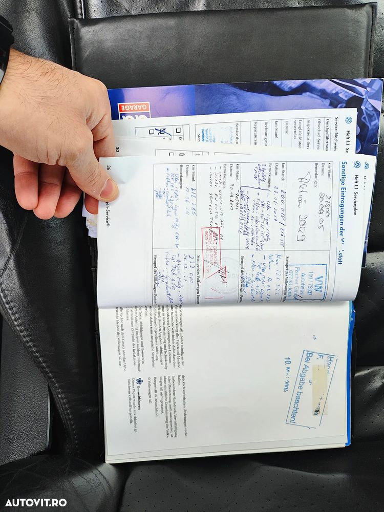 Volkswagen Passat - 16