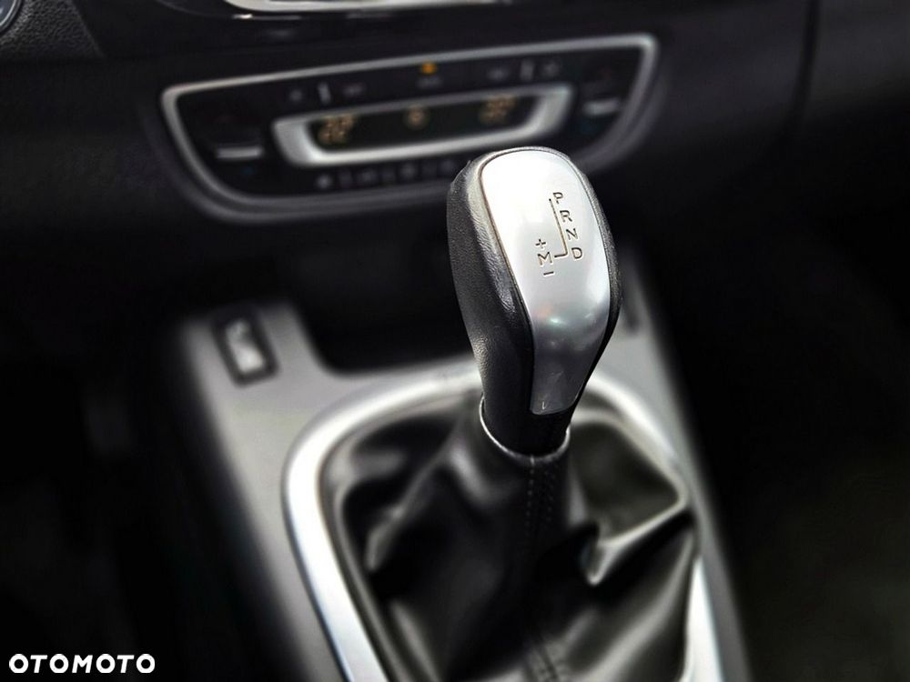 Renault Scenic ENERGY dCi 110 EDC BOSE EDITION - 17