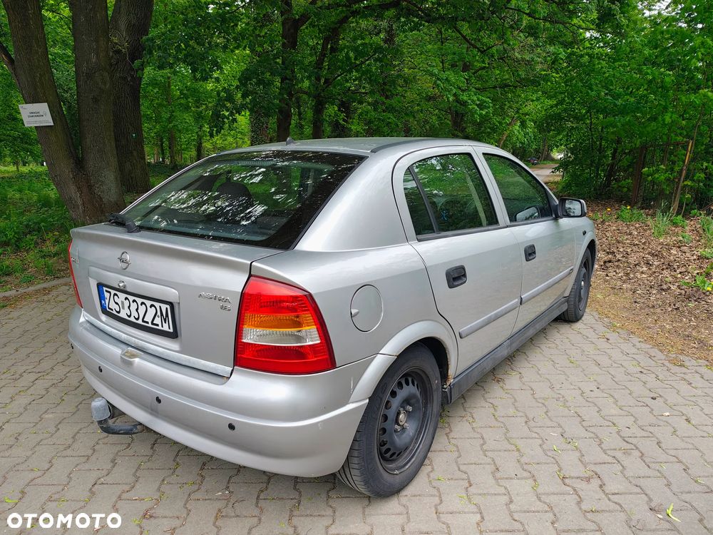 Opel Astra 1.6 - 3