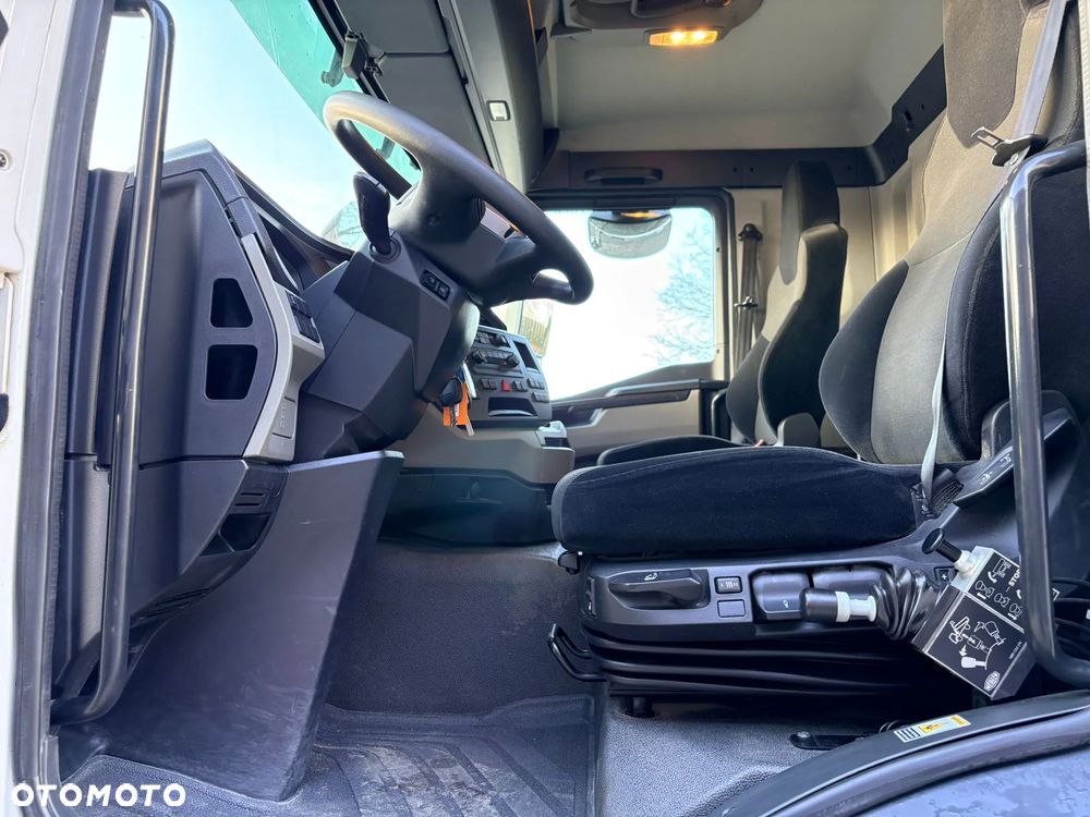 MAN TGS 35.470 8x4 BB EURO6 WYWROTKA TRÓJSTRONNA Z BORDMATIKIEM - 16