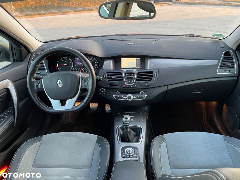 Renault Laguna 2.0 DCi FAP GT - 16