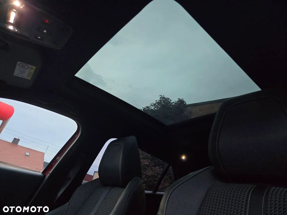 Peugeot 2008 PureTech 130 EAT8 GT - 18