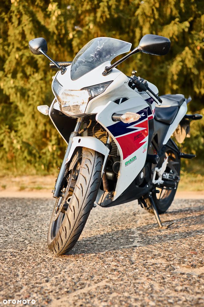 Honda CBR - 16