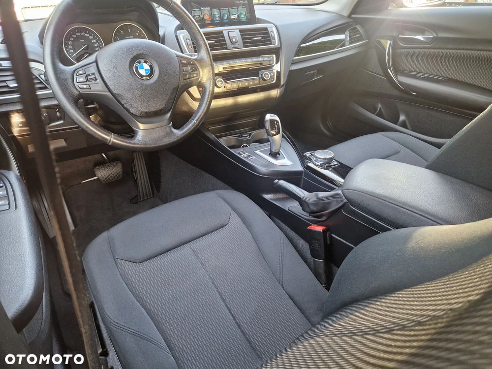 BMW Seria 1 120d Sport Line Shadow - 17
