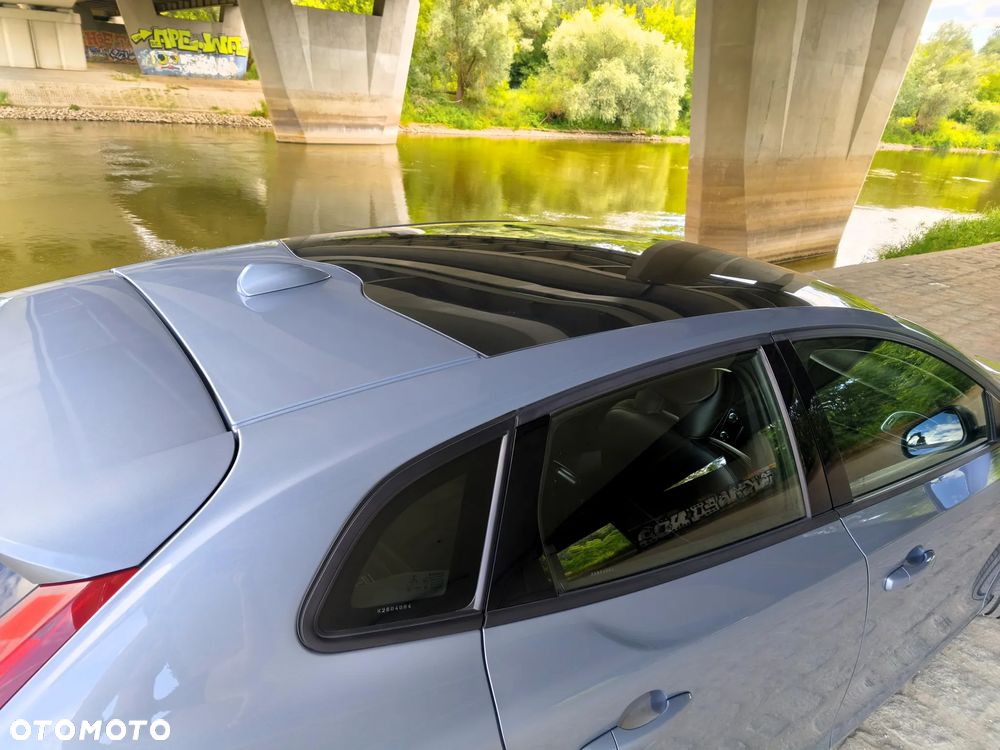 Volvo V40 T2 Drive-E Momentum - 17