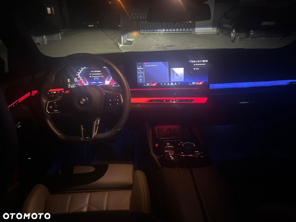 BMW Seria 5 550e xDrive - 27