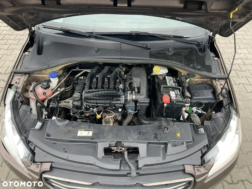 Peugeot 301 1.2 VTi/Pure Tech Access - 12
