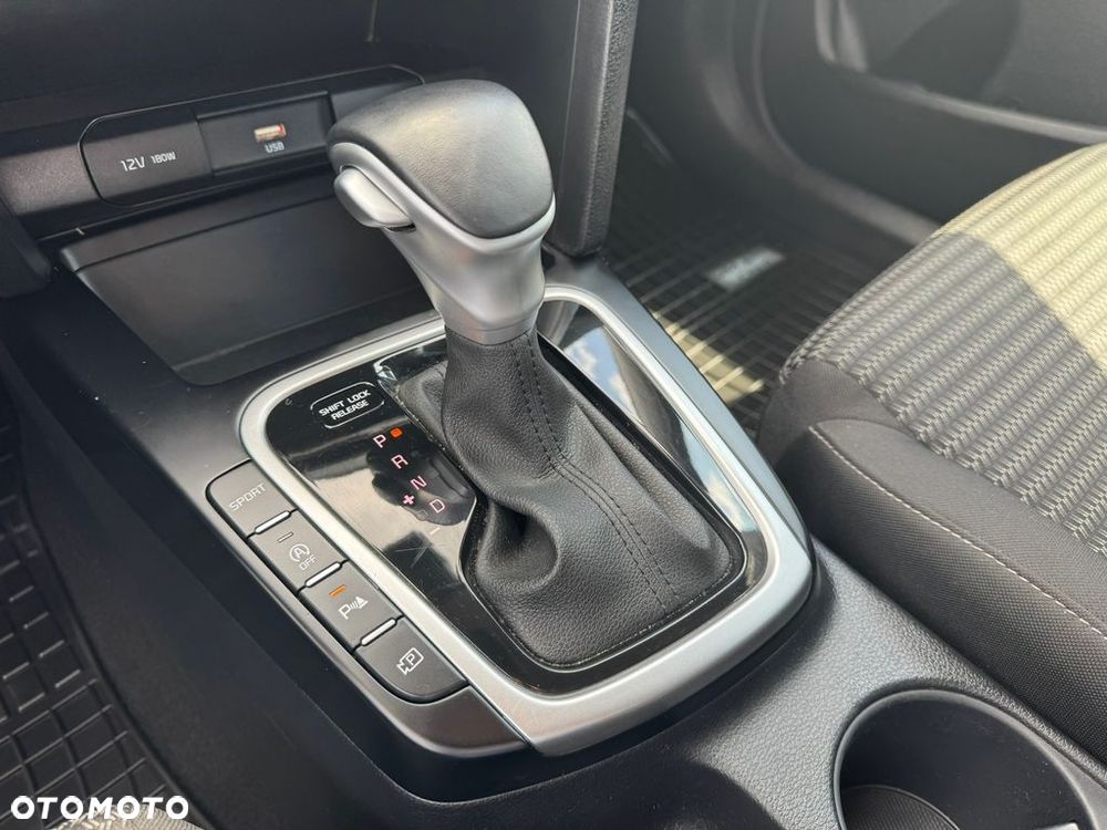 Kia XCeed 1.5 T-GDI M DCT - 14