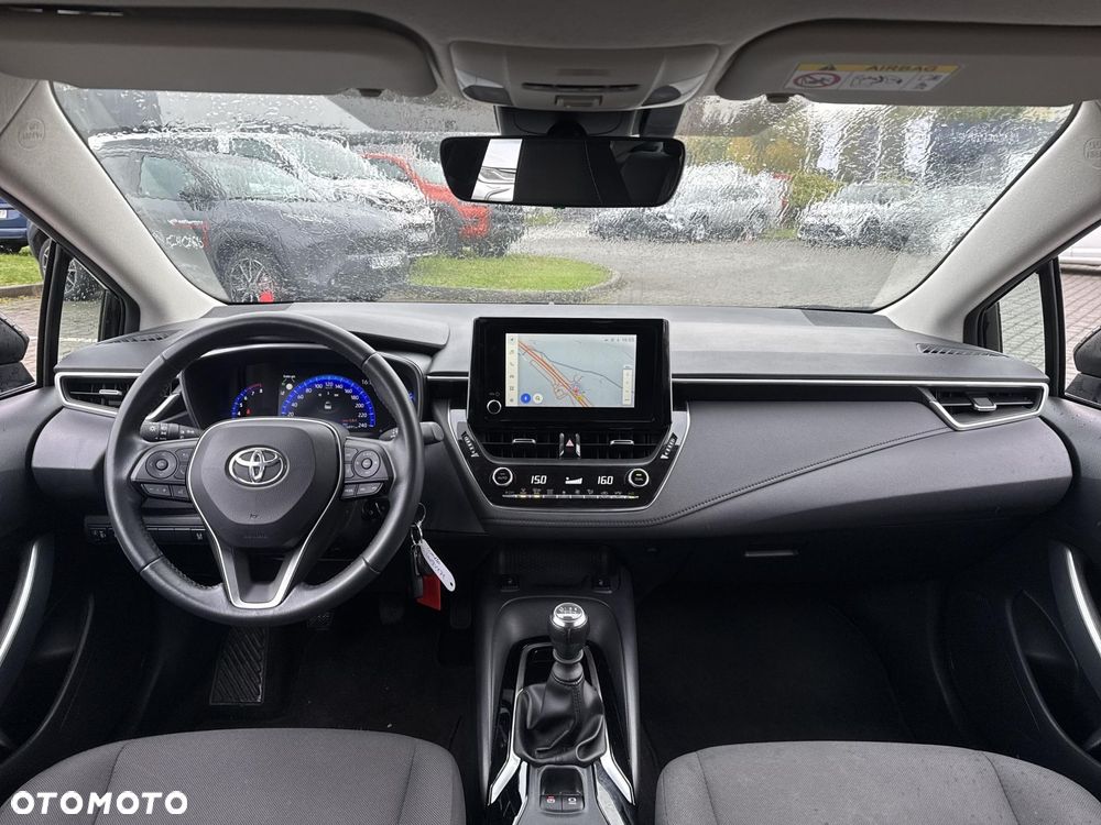 Toyota Corolla - 13
