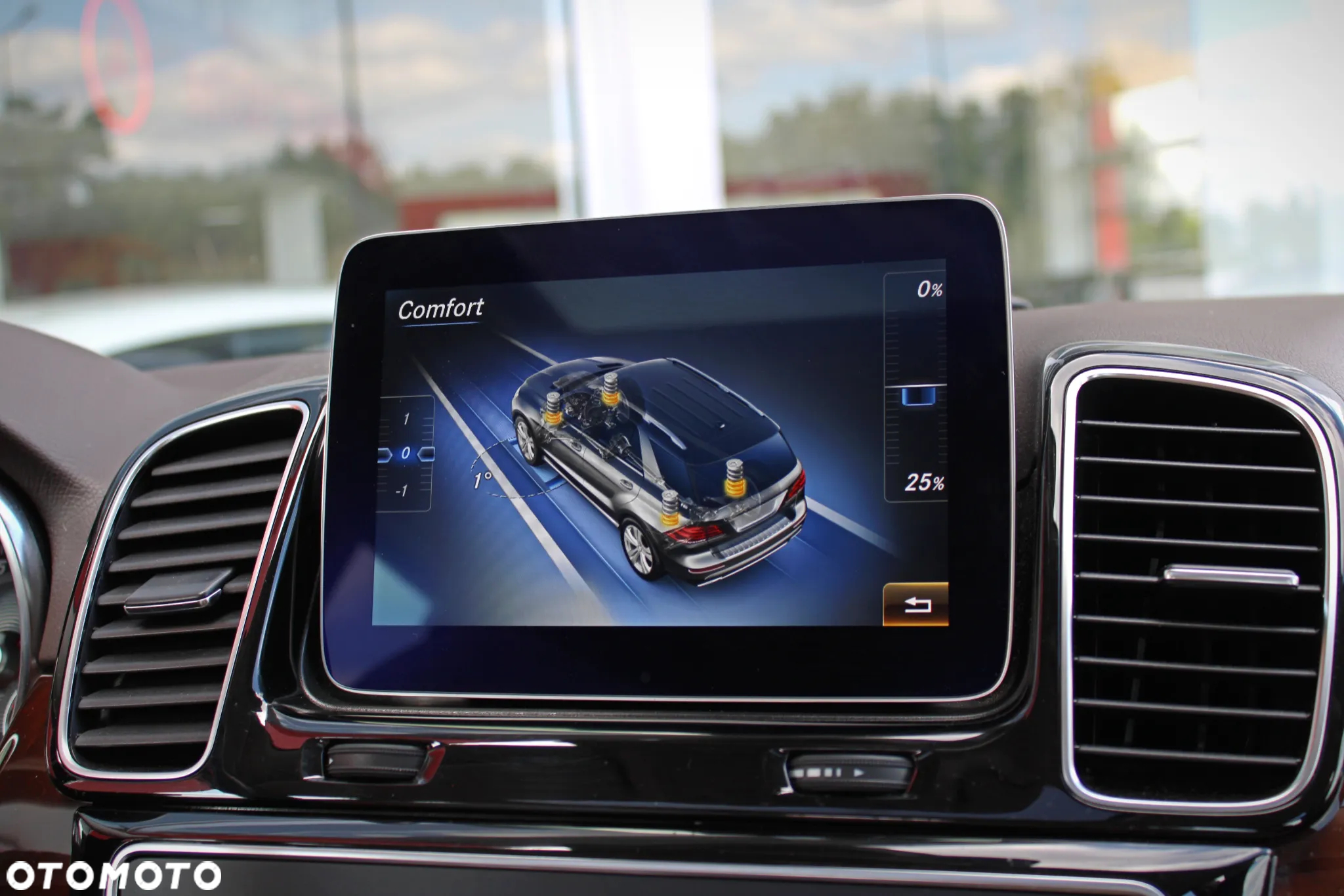 Mercedes-Benz GLE 400 4Matic 9G-TRONIC Exclusive - 24