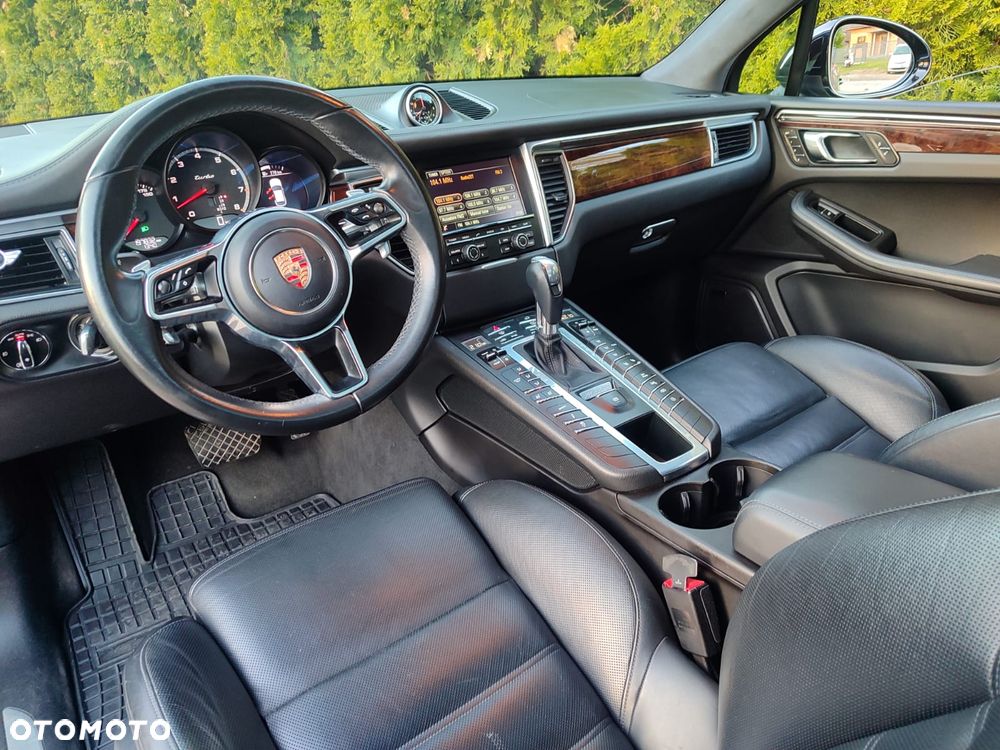 Porsche Macan Turbo PDK - 14