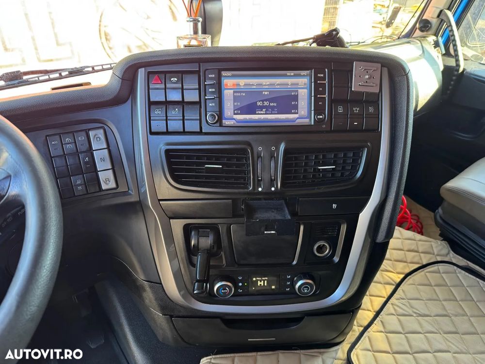Iveco STRALIS - 8