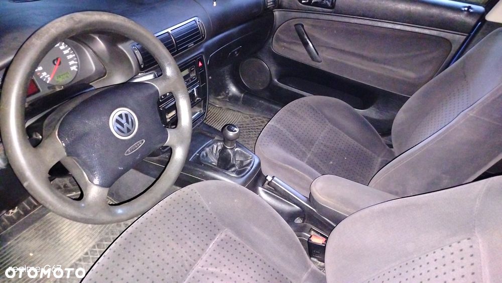 Volkswagen Passat - 6