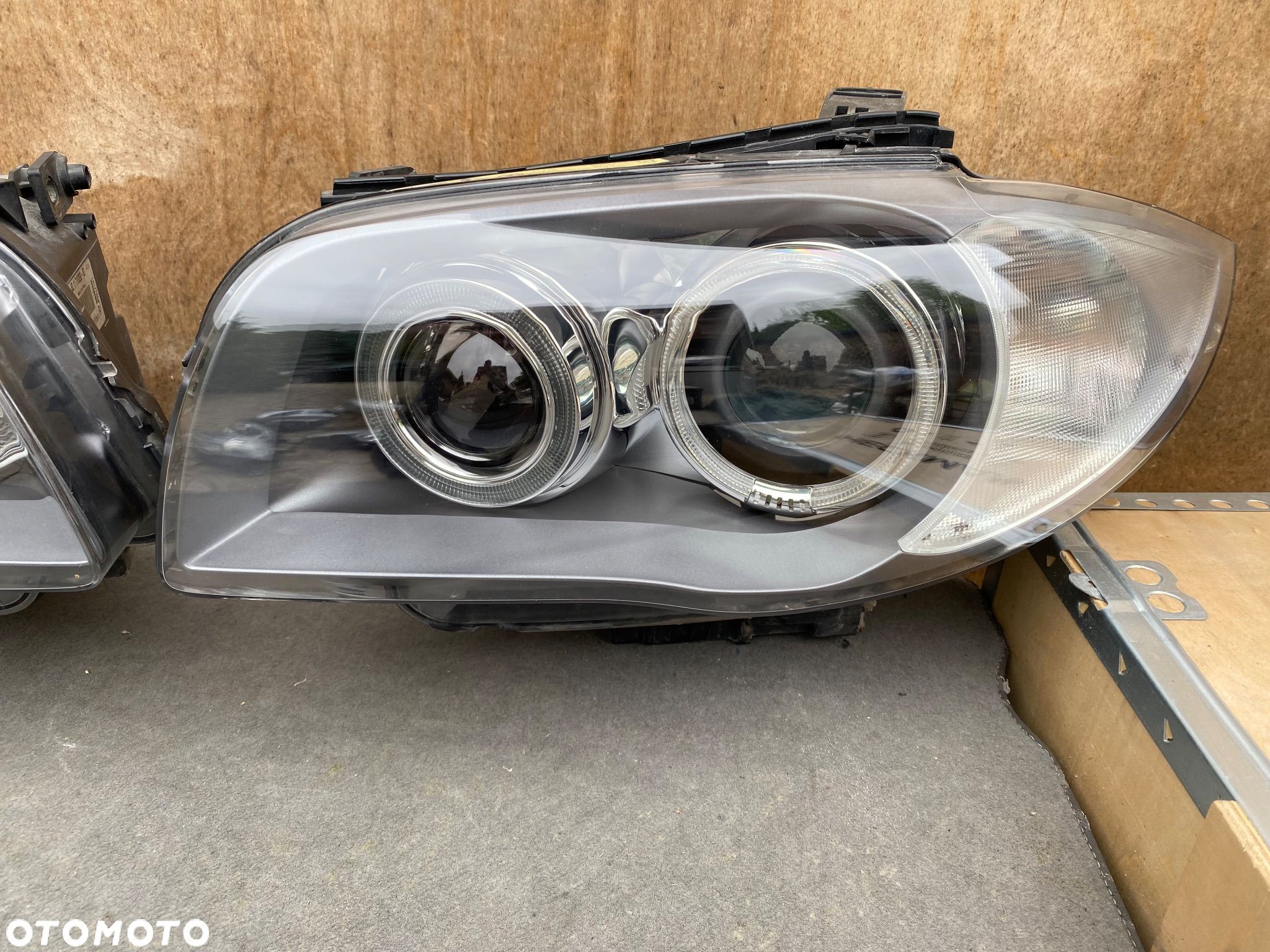 lampy bmw 1 e87 lift bi xenon nieskrętna lewa eu cała - 1