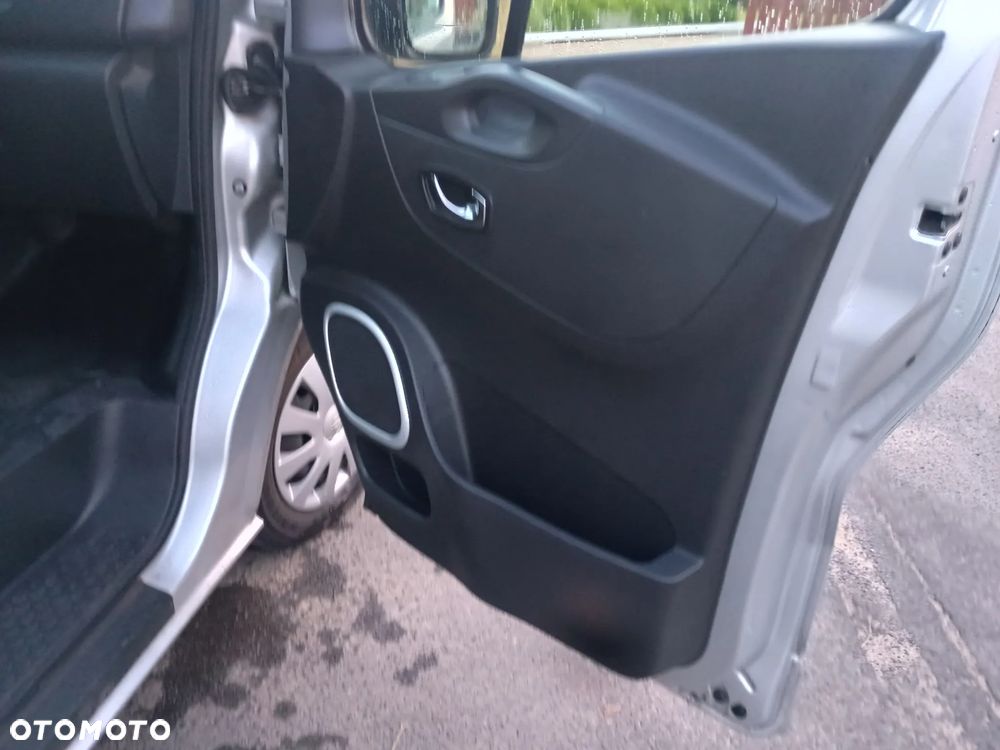 Opel Vivaro - 23
