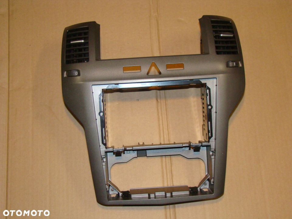 KRATKA NAWIEWU KONSOLA RAMKA PANEL OPEL ZAFIRA B - 5