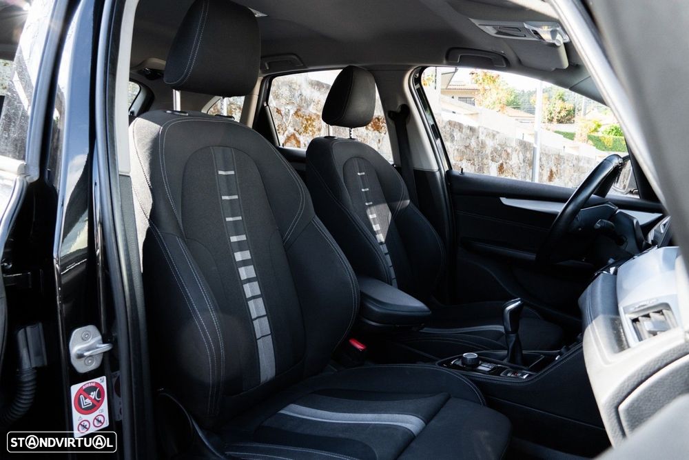 BMW 216 Active Tourer d Line Sport - 34