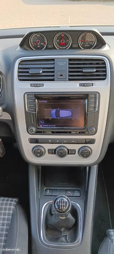 VW Scirocco 2.0 TDI Sport - 11