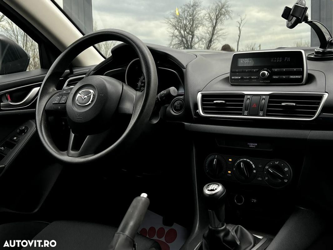 Mazda 3 - 8