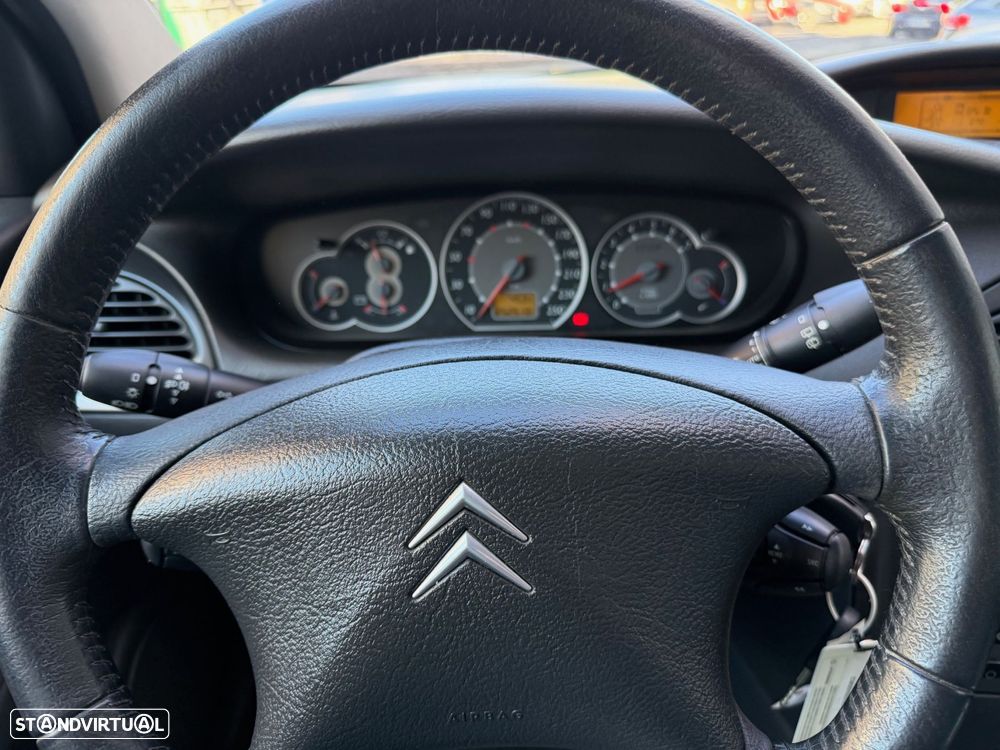 Citroën C5 1.6 HDi SX - 20