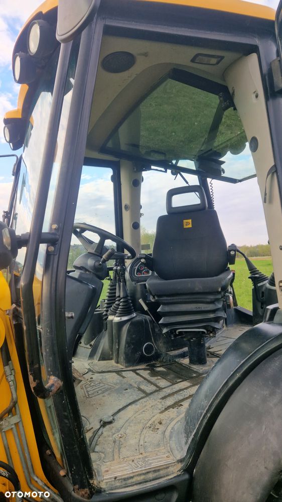 JCB 4CX - 7